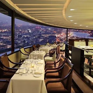 https://hyatt-regency-dubai-corniche.sharjah-hotels.com